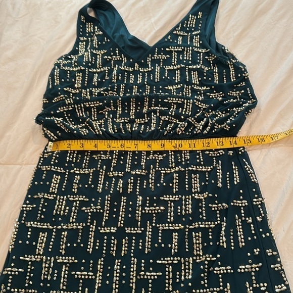 Cache green dress with gold beads - Picture 7 of 11